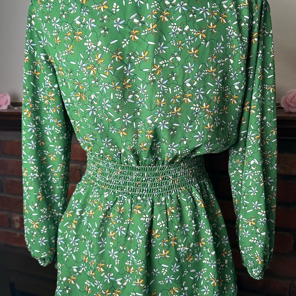 Max Studio Green Blouse - Picture 7 of 8